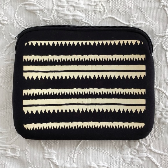 Sass & Bide neoprene pouch - Picture 2 of 3